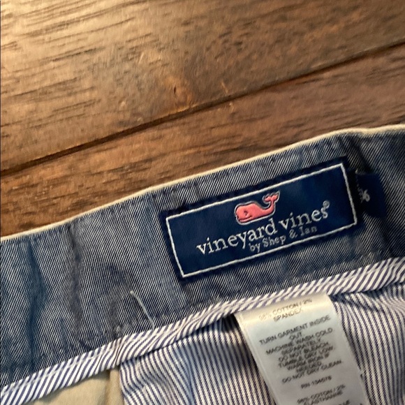 Vineyard Vines Tan Flat Front Shorts for Casual Wear - Picture 4 of 9